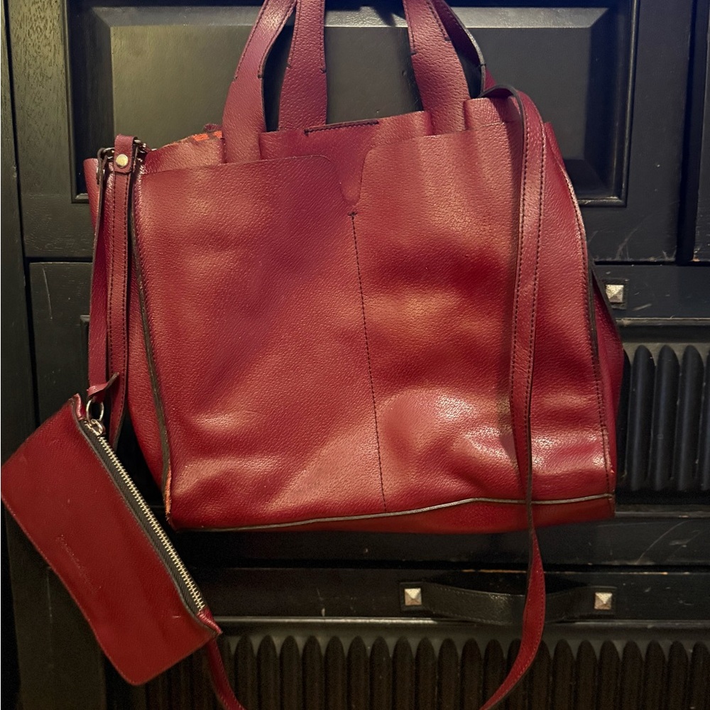 Pietro Alessandro Burgundy Leather Tote with Crossbody Strap